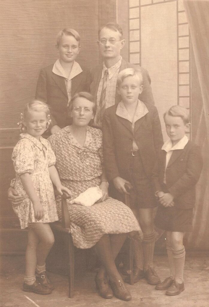 Rev. Maxwell e família